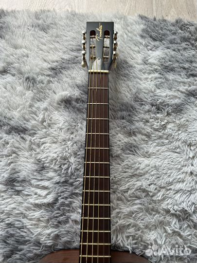 Акустическая гитара