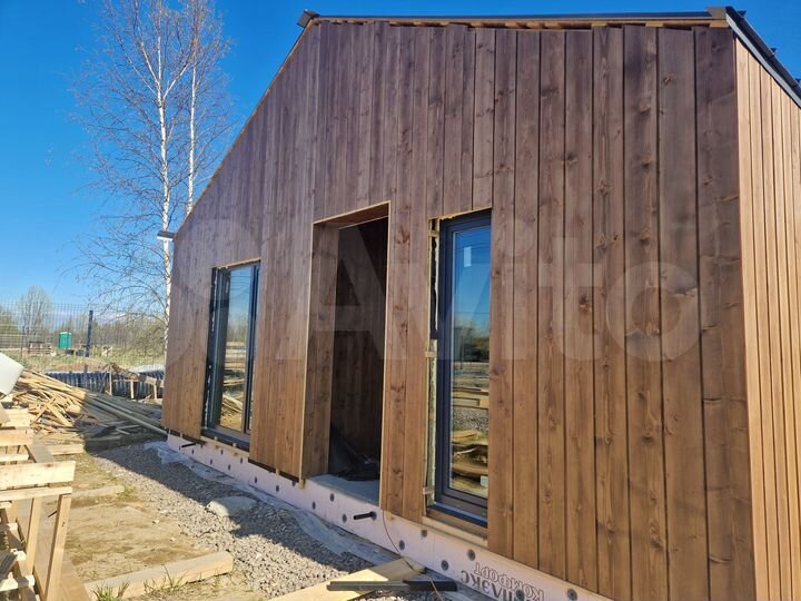 Дом 93 м² на участке 6 сот.