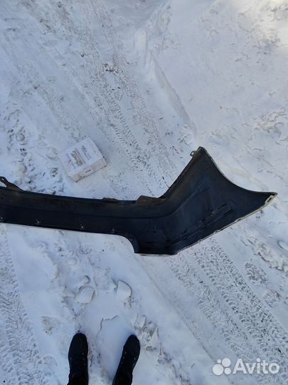 Задний бампер универсал Aventis 255 Toyota