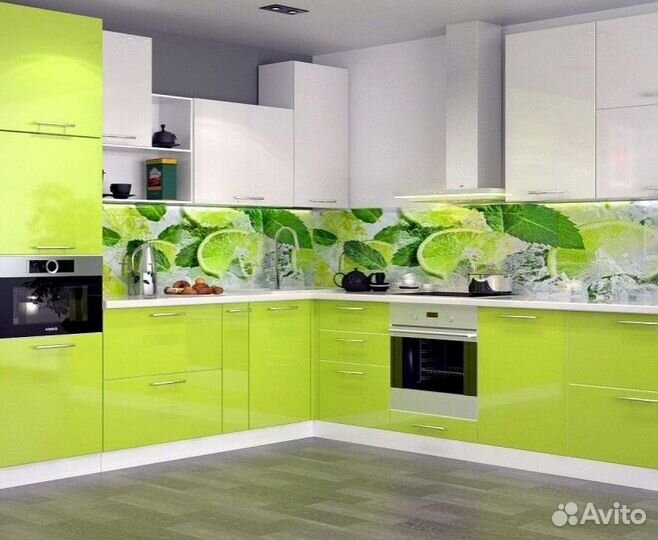 Кухонные фартуки скинали из стекла в Москве