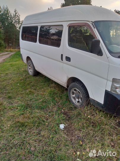Nissan Caravan 3.0 МТ, 2001, 310 000 км