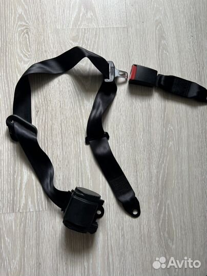 Ремень безопасности для задних сидений и салона
