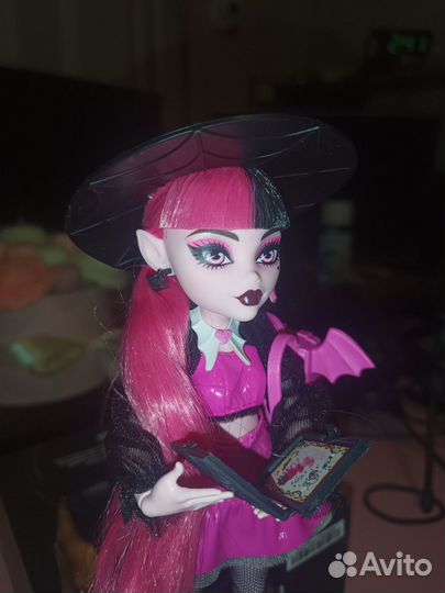 Кукла монстер хай дракулаура G3