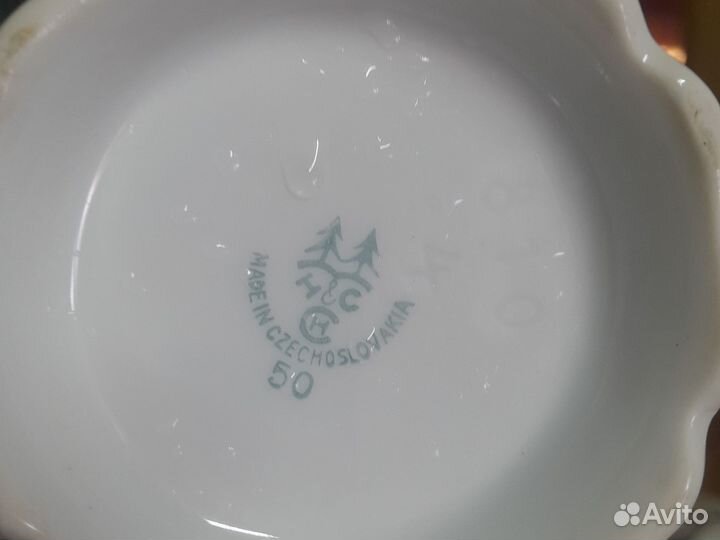 Фарфоровый чайный сервиз