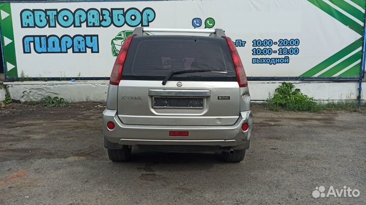 Воздухозаборник Nissan X-Trail 165568H303