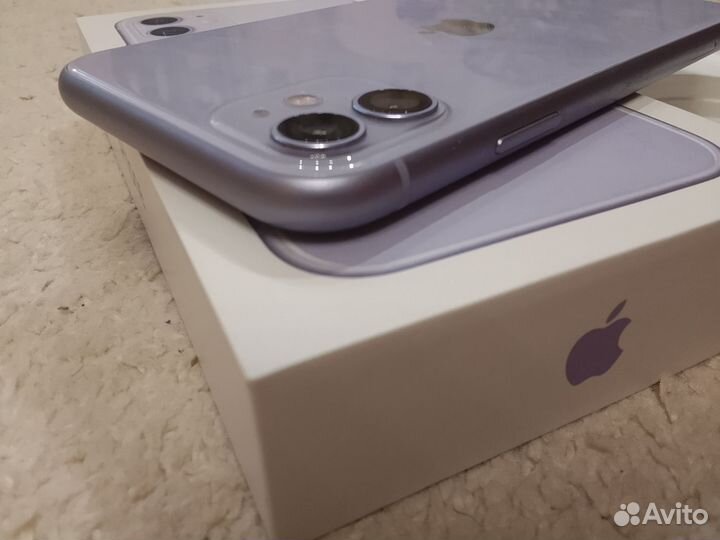 iPhone 11, 64 ГБ