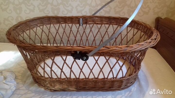 Люлька из натуральной соломки для новорожденного