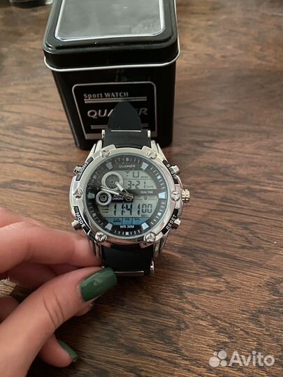 Часы наручные