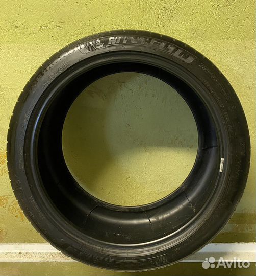 Michelin Pilot Sport 4 S 285/35 R20 Y