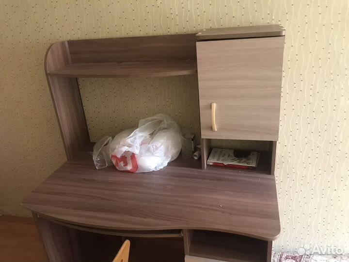 Компьютерный стол