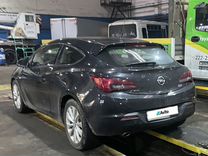 Opel Astra GTC, 2011, с пробегом, цена 279 000 руб.