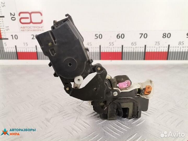 Замок двери задней правой Subaru Impreza