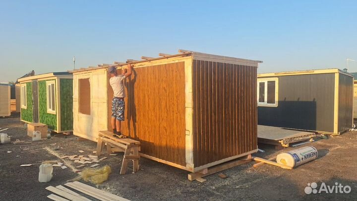 Бытовка и хозблок с окнами и дверями