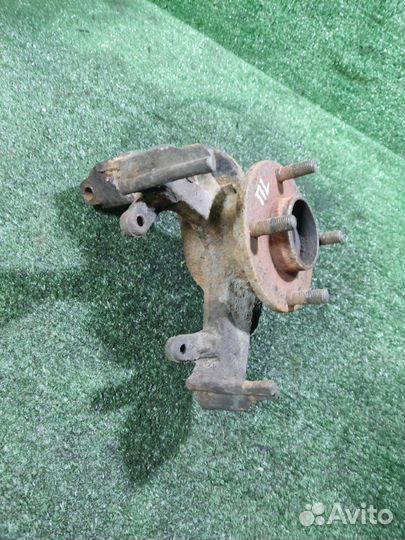 Кулак поворотный передний левый Ford Focus 1 1.8