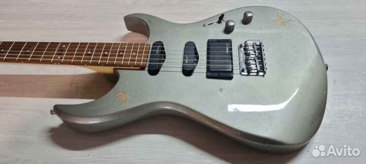 14-46. Fernandes FGZ-1C silver электрогитара