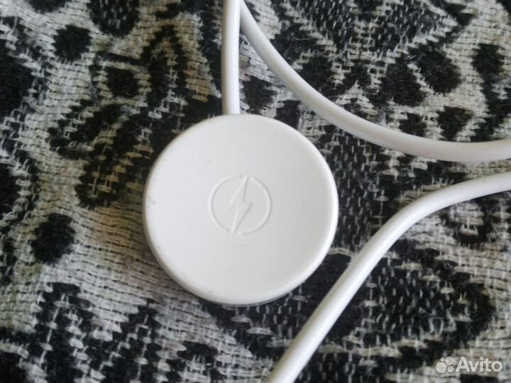 Зарядка на смарт часы айфон