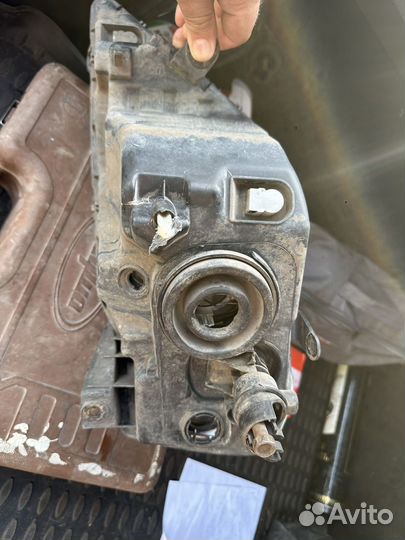 Фара Логан (правая)