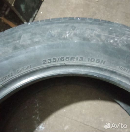 Bridgestone Blizzak Ice 235/65 R18