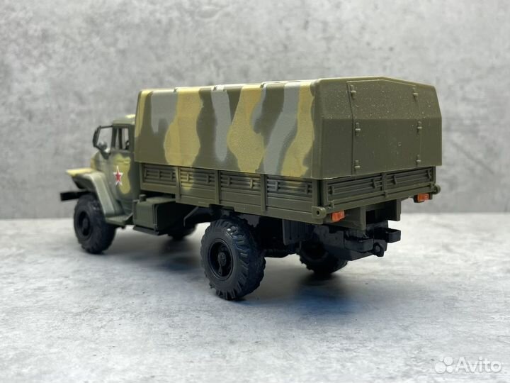 Коллекционная модель Урал-55571 Элекон 1:43