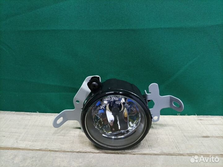Фара птф Mitsubishi Pajero 4 2006
