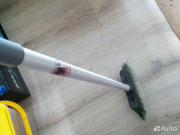 Веник (метла) телескопический 90-150см