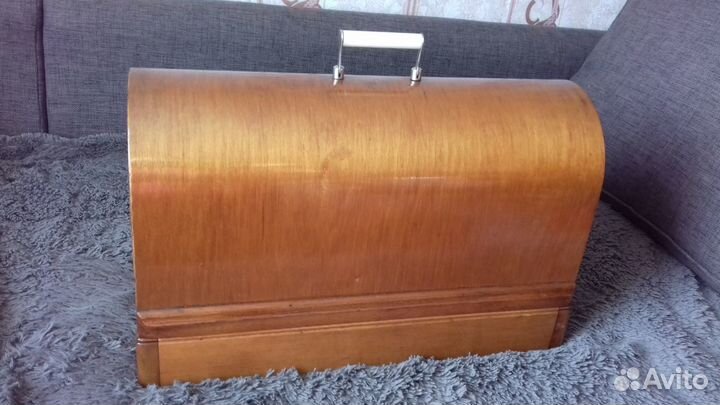 Швейная ручная машинка пмз им.Калинина, СССР