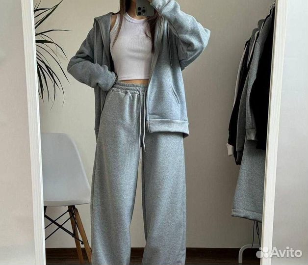 Костюм спортивный