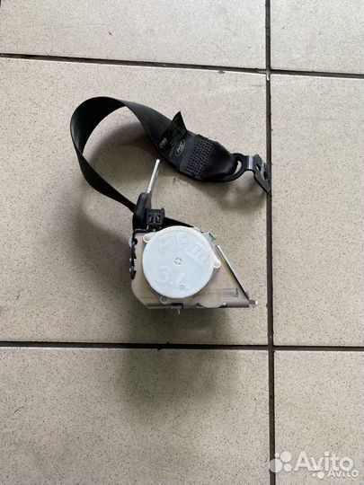 Ремень безопасности задний левый Ford Focus 3