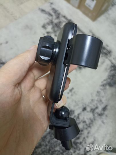 Держатель для телефона в машину