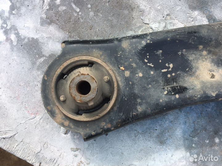 Nissan qashqai 2 рычаги передние