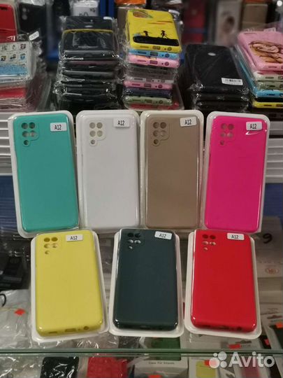 Чехлы на телефон