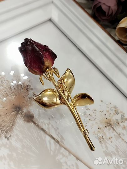 Брошь цветок