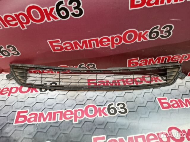 Решетка бампера передний Toyota RAV4