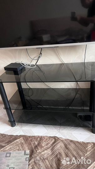 Стеклянная тумба