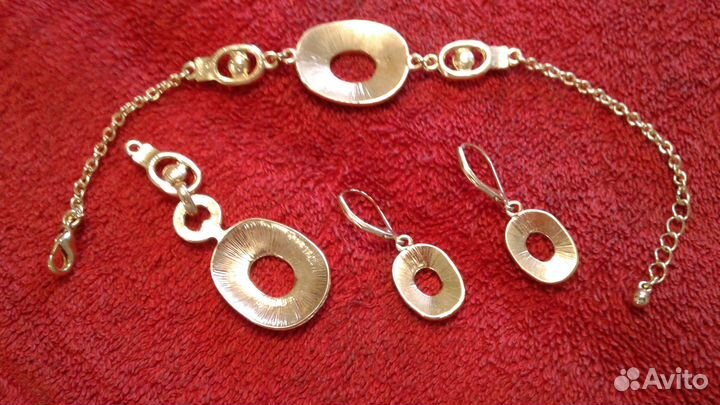 Бижутерия Avon, комплект
