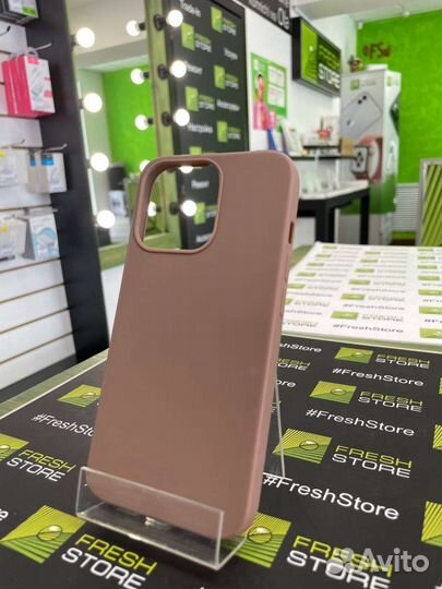 Чехол кофейного цвета для iPhone 13 Pro