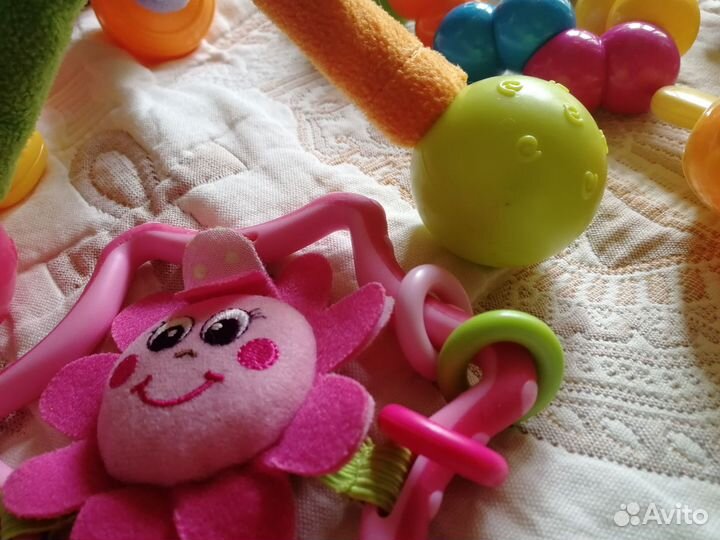 Игрушки-развивашки для малыша