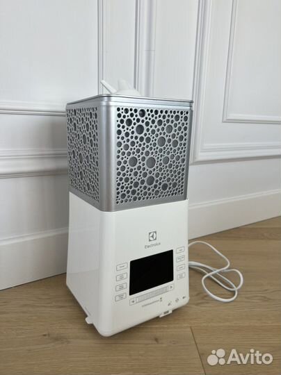 Увлажнитель воздуха Electrolux ehu-3815d