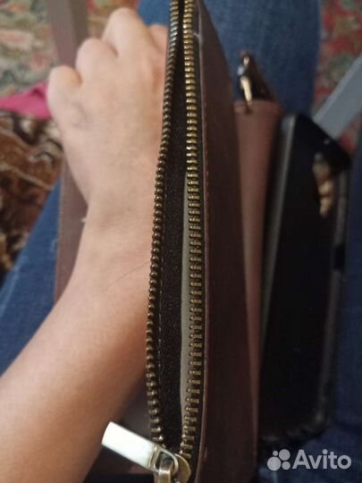 Чехол на телефон