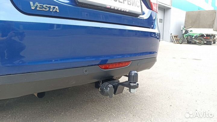 Фаркоп на LADA Vesta, легкосёъмный шар под квадрат