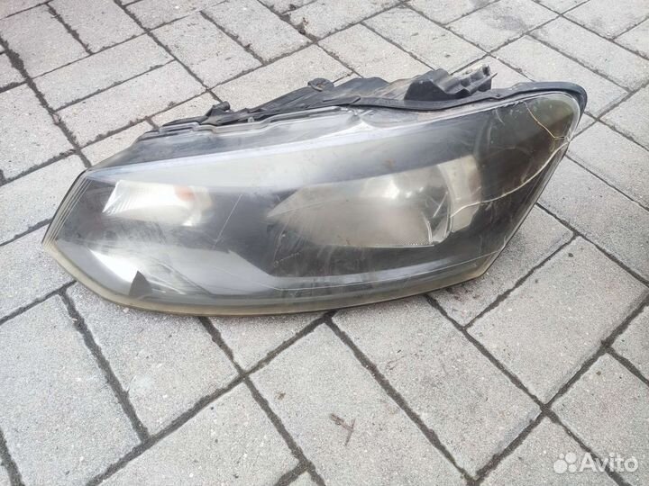 Фара Volkswagen polo hatch