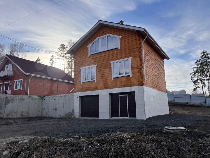 Дом 140 м² на участке 7 сот.