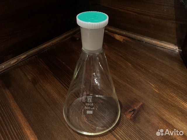 Колба коническая лабораторная с пробкой