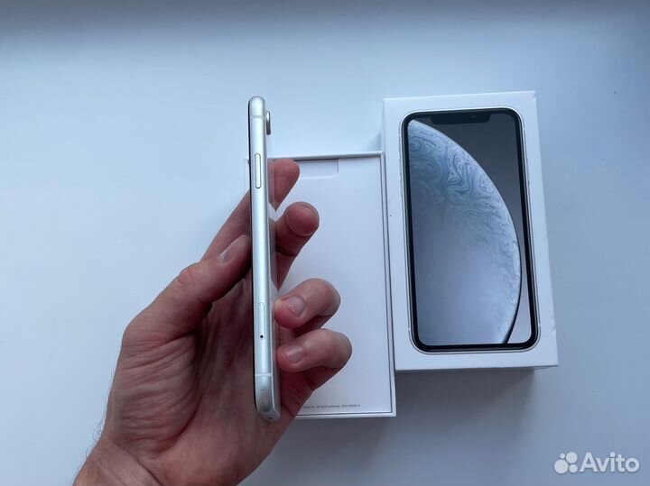 iPhone XR White