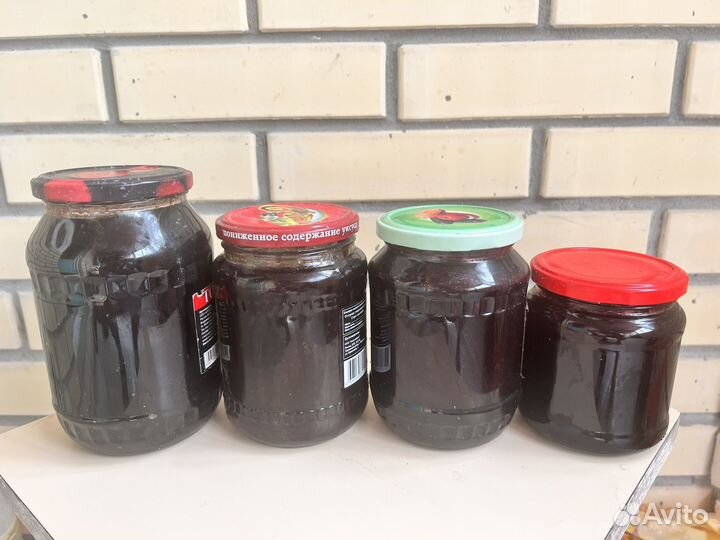 Клубничное, абрикосовое варенье,клюквеное,помидоры