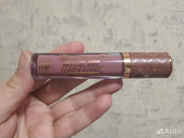 Матов. помада