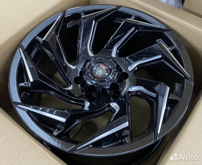 Диски r18 Off-road Fuel 6/139.7