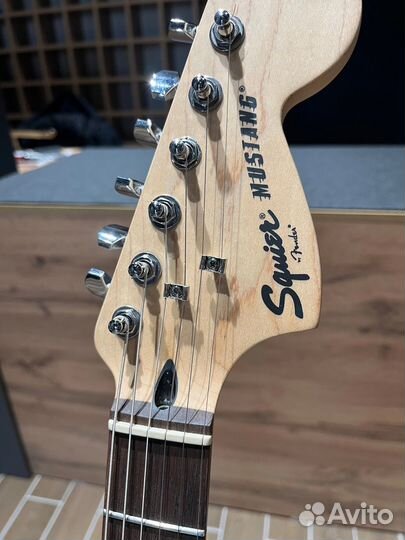 Электро гитара