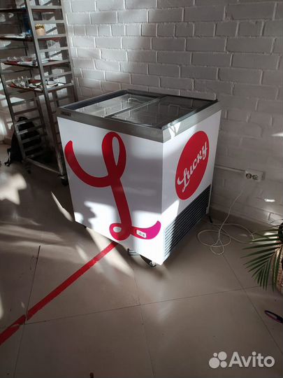 Изготовление вывесок и оклейка витрин