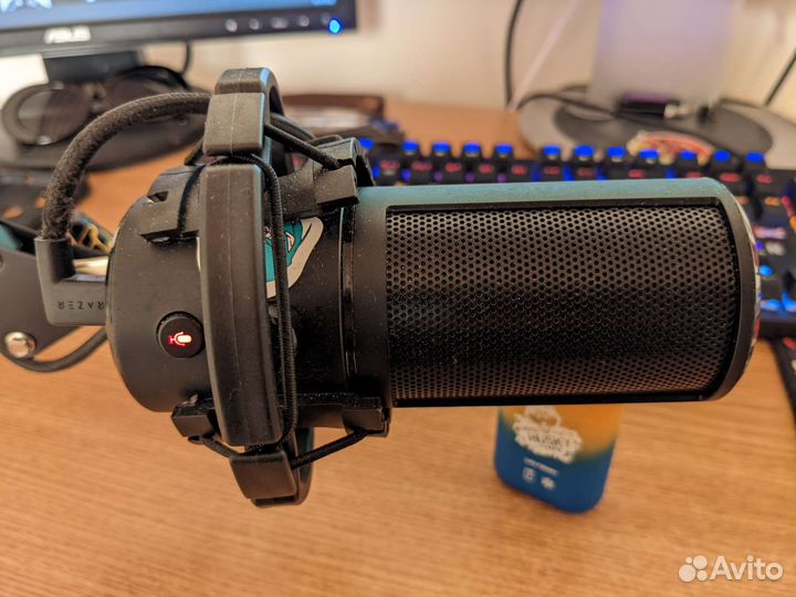 Микрофон razer seiren x